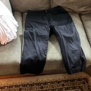 Size 6 black capris St. John’s bay